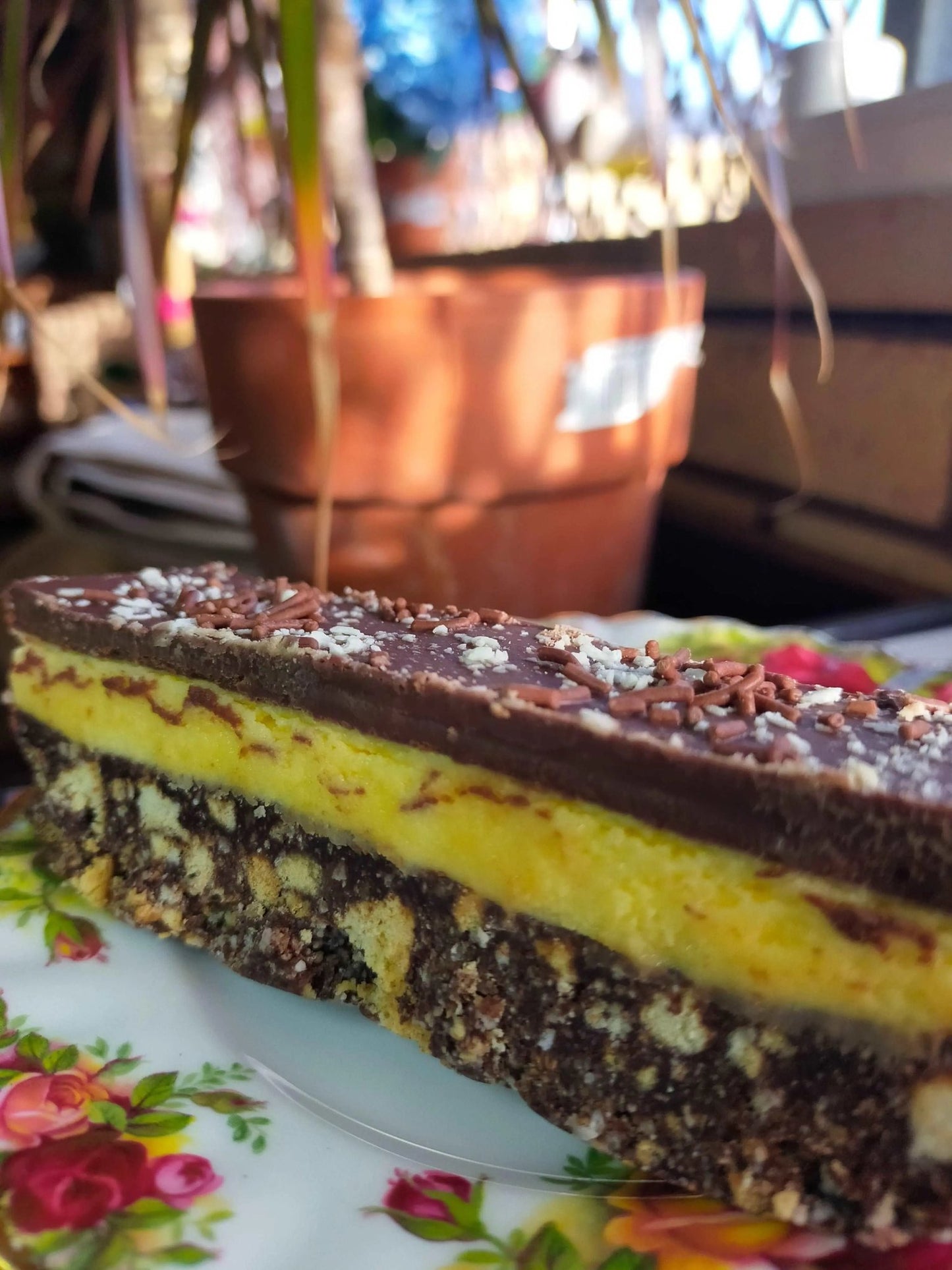 Nanaimo Bars - Rich & Creamy Canadian Dessert - olitory
